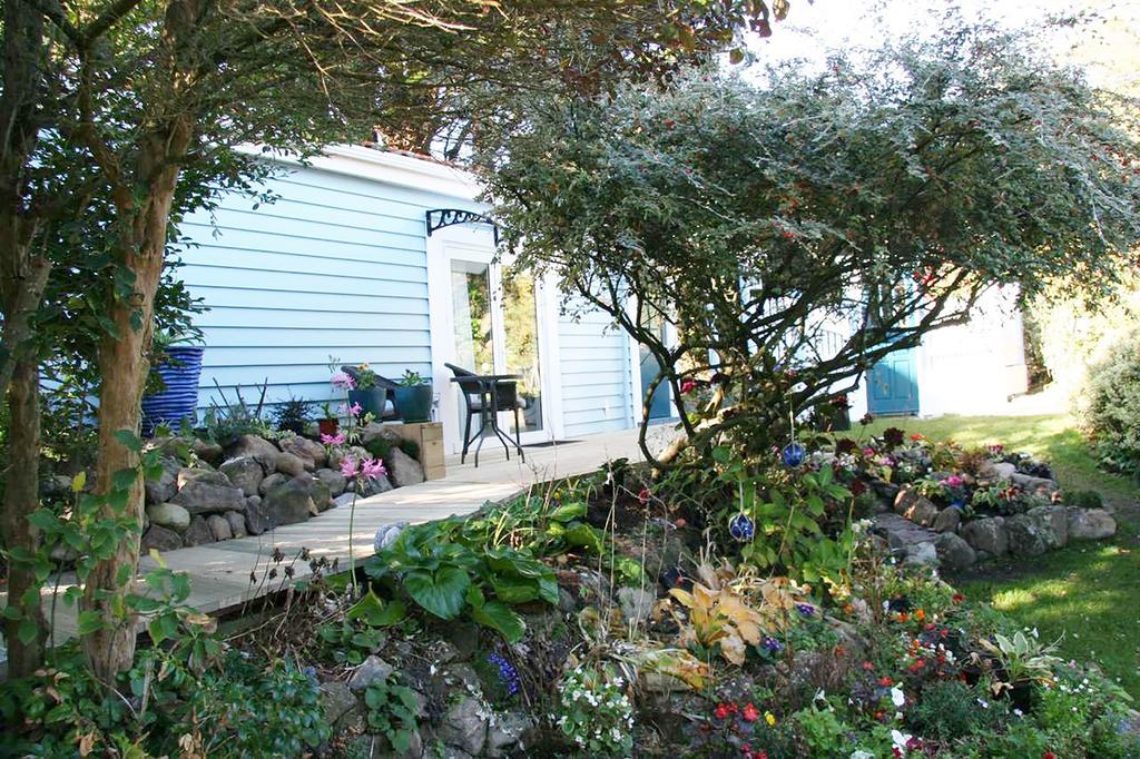 Castlewood Cottage Company Bay Exterior photo